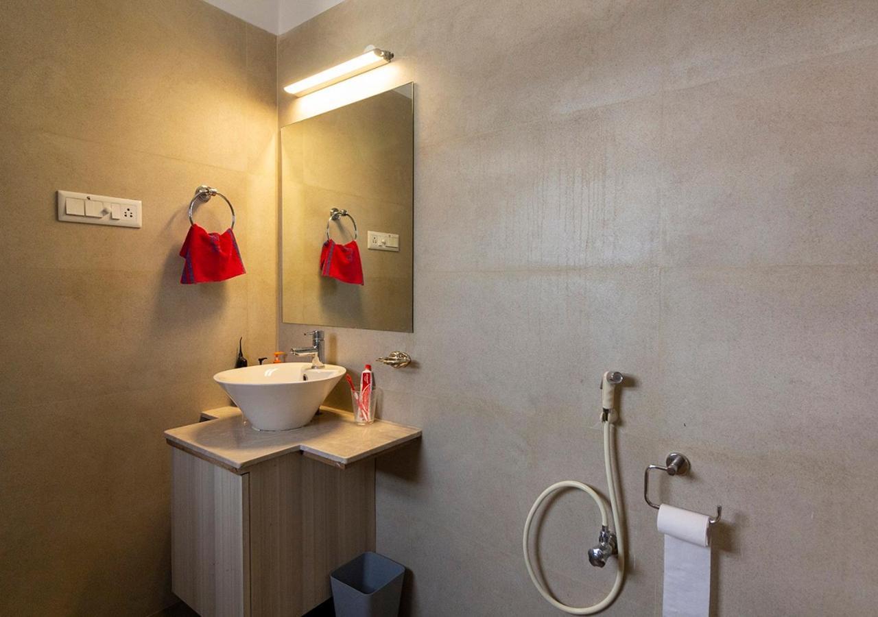Neelam Bed&Breakfast Kolkata Bagian luar foto