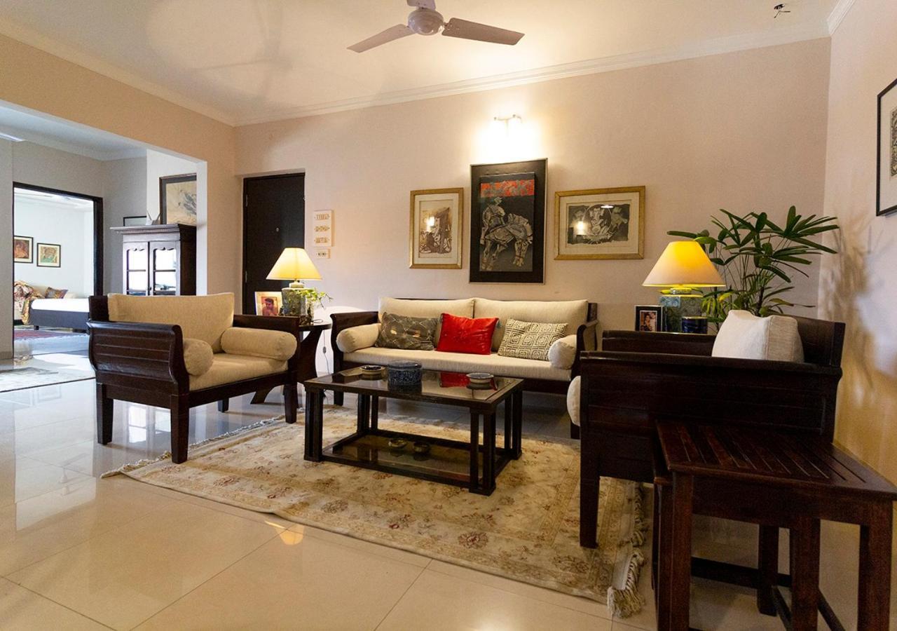 Neelam Bed&Breakfast Kolkata Bagian luar foto